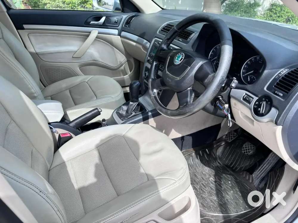 Skoda Laura 2014 Diesel Well Maintained