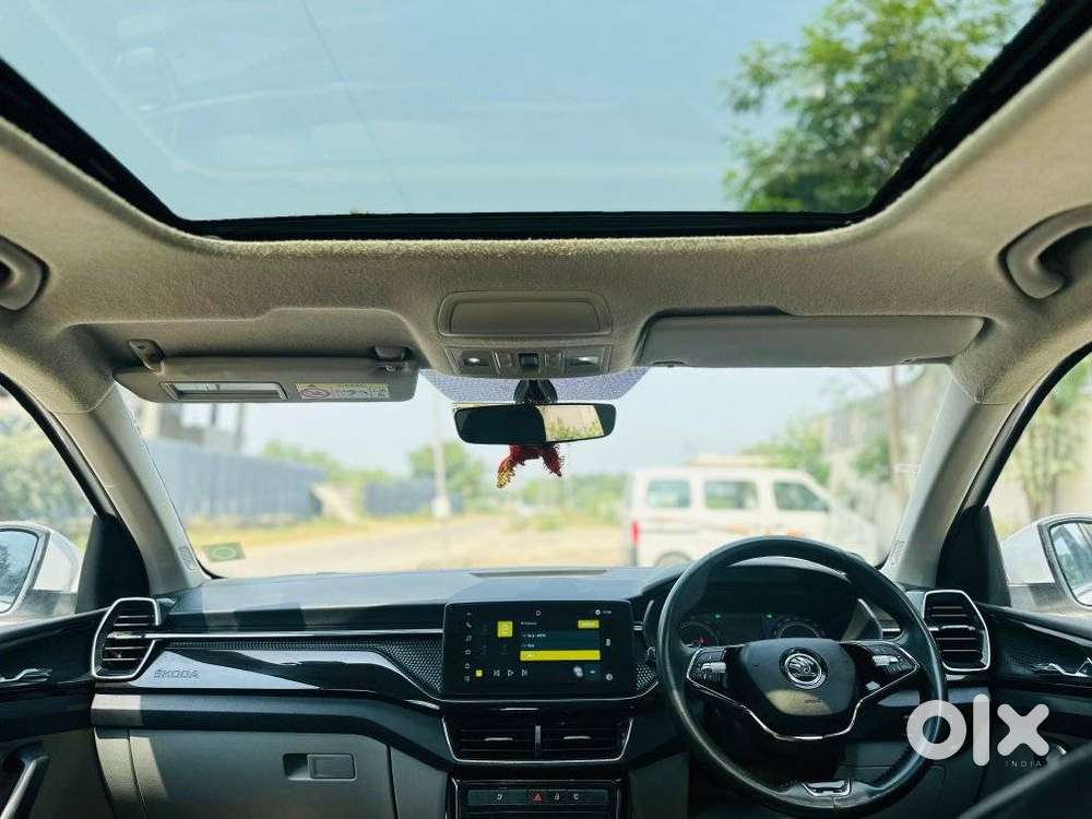 Skoda Kushaq 1.0 Tsi Style, 2022, Petrol