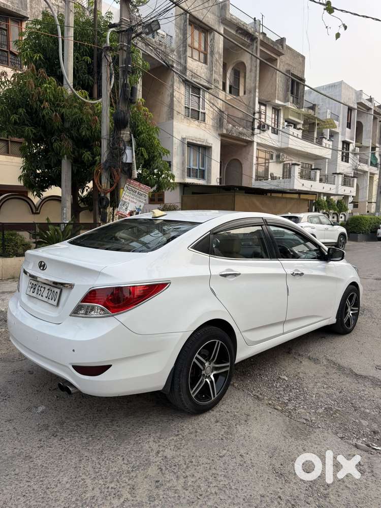 Hyundai Verna 1.6 Crdi At Sx Option, 2015, Diesel