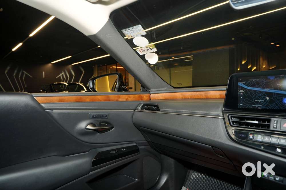 Lexus Es 300h Exquisite, 2024, Petrol