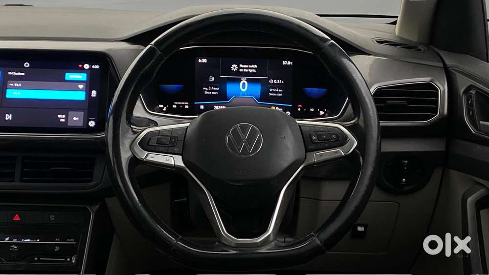 Volkswagen Taigun 1.0 Tsi Topline At, 2022, Petrol