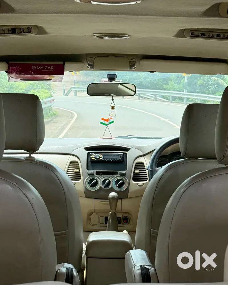 Toyota Innova G4