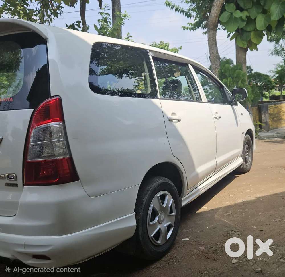 Toyota Innova 2.5 G 2013