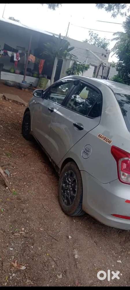 Hyundai Xcent 2016