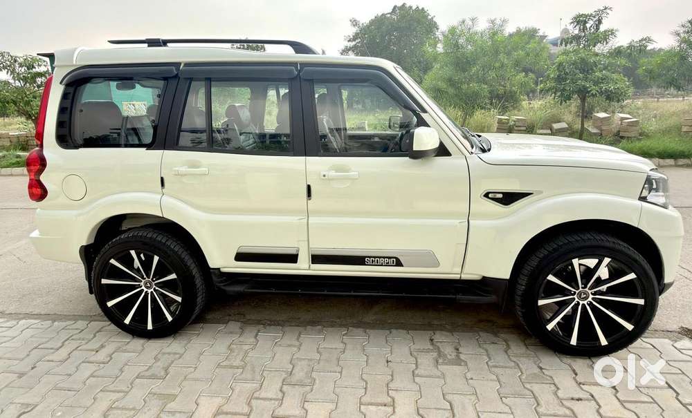 Mahindra Scorpio Classic 2.2 S 11 Mt 7 Str, 2023, Diesel
