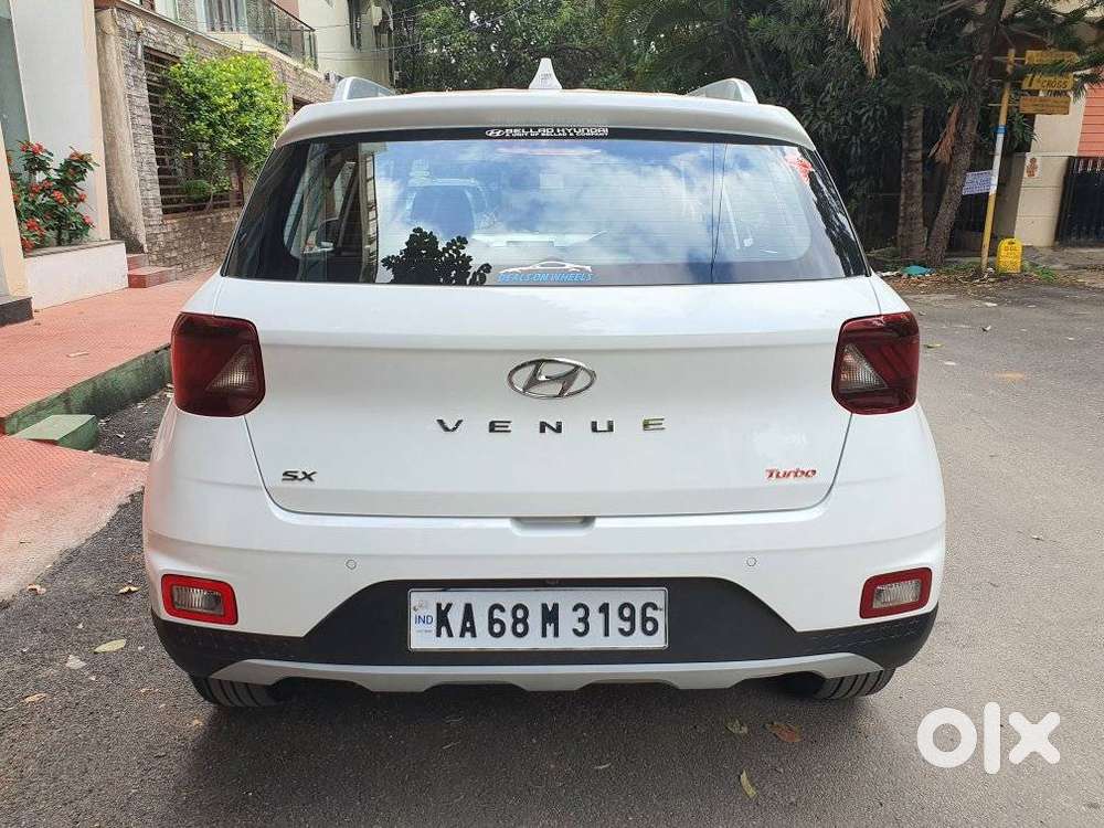 Hyundai Venue 1.0 Sx (o) Turbo Imt, 2022, Petrol