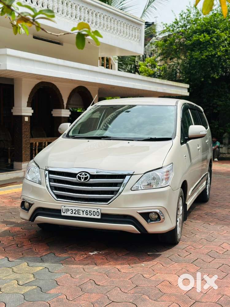 Toyota Innova 2013 Diesel Well Maintained