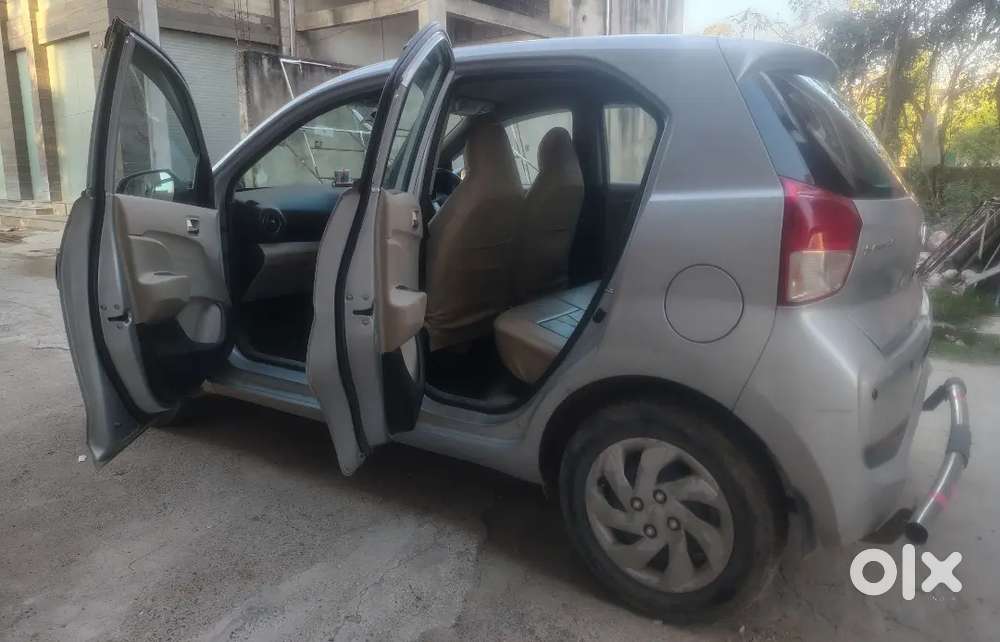 Single Hand Santro Car. Only 42000 Km.