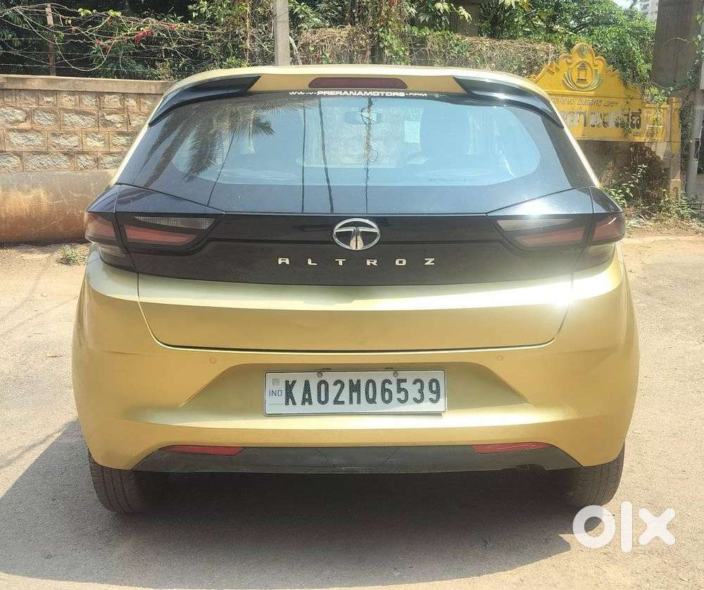Tata Altroz 1.2 Xe, 2020, Petrol