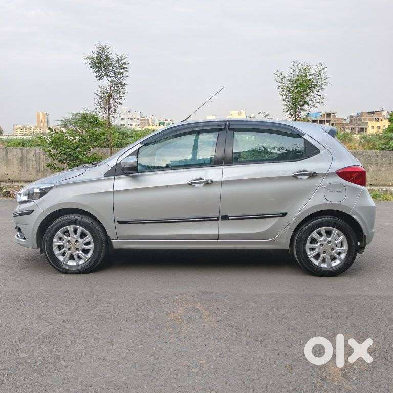 Tata Tiago 1.2 Revotron Xza, 2018, Petrol