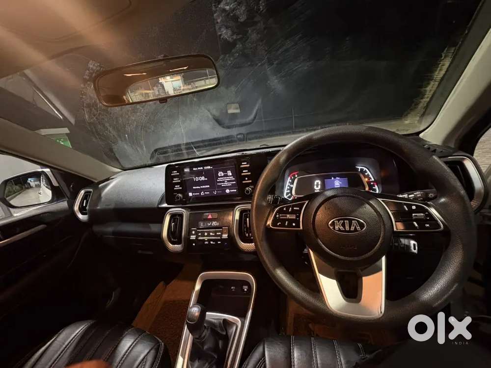 Kia Sonet 2020 Petrol Well Maintained