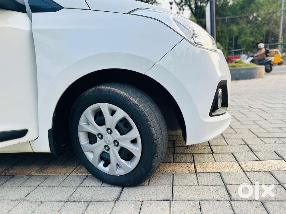 Hyundai Grand I10 2013-2016 Sportz, 2016, Petrol