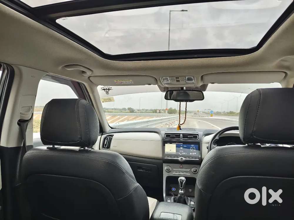 “top Model Creta Sx(o)  Mint Condition  All Features Loaded”