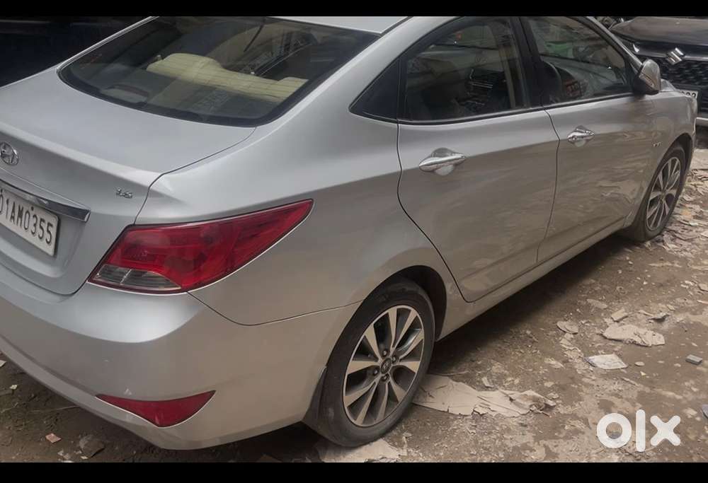 Hyundai Verna Petrol 2015