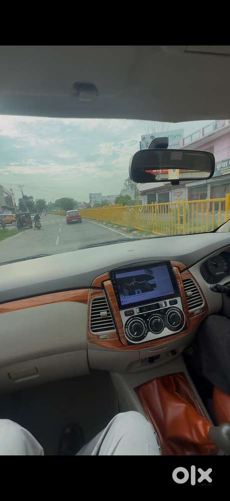 Toyota Innova Diesel 2009 Car