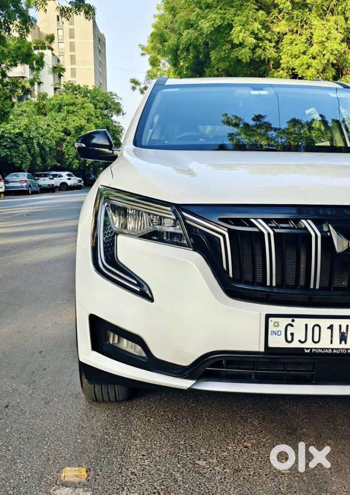 Mahindra Xuv700 2.2 Ax 5 Diesel At 7 Str, 2023, Diesel