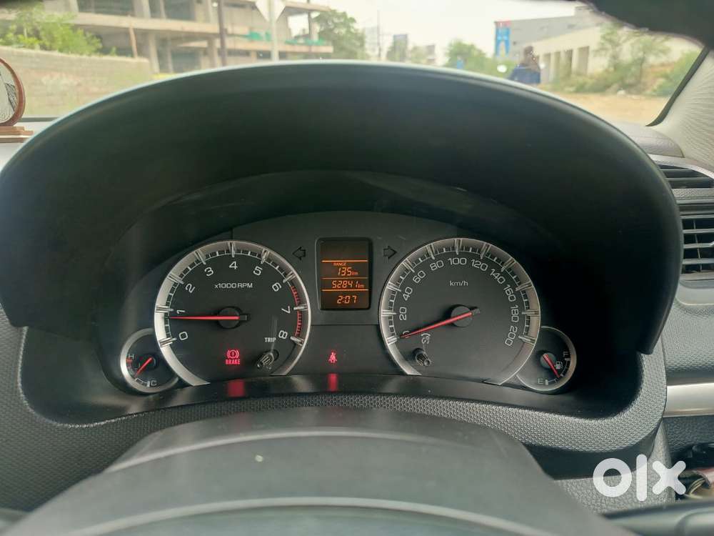 Maruti Suzuki Swift Vxi Abs Bsiv, 2017, Petrol