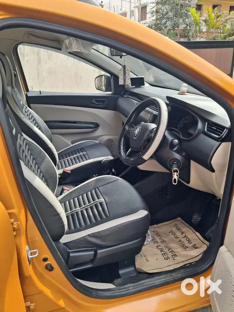 Renault Triber Rxt Amt 2023