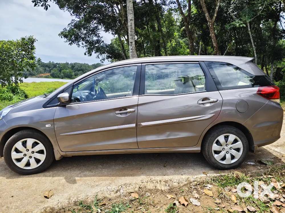 Honda Mobilio 2014 Variant