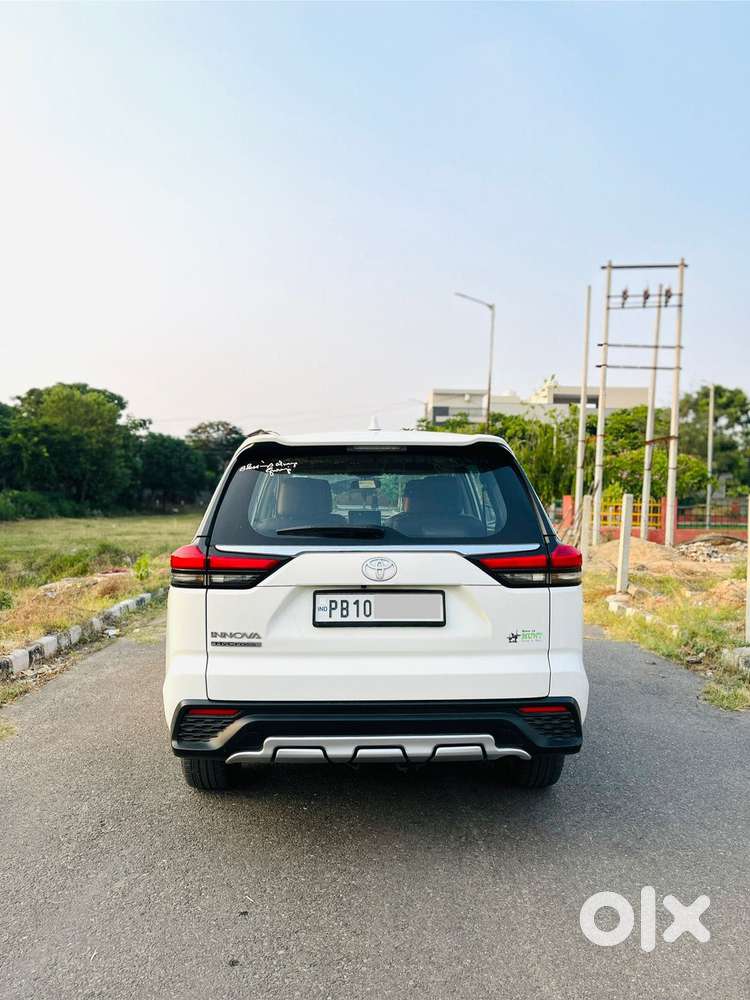 Toyota Innova Hycross 2.0 Gx 7 Str, 2024, Petrol