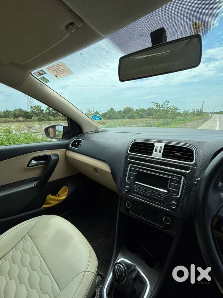 Volkswagen Polo Petrol 2016