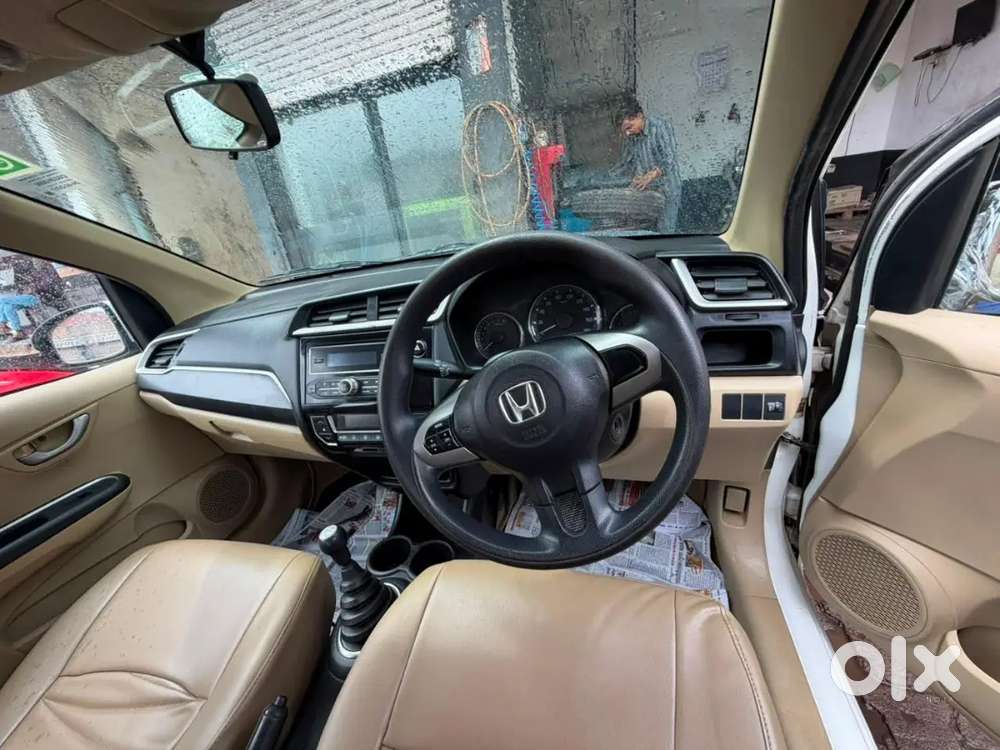 Honda Amaze V Petrol 2017