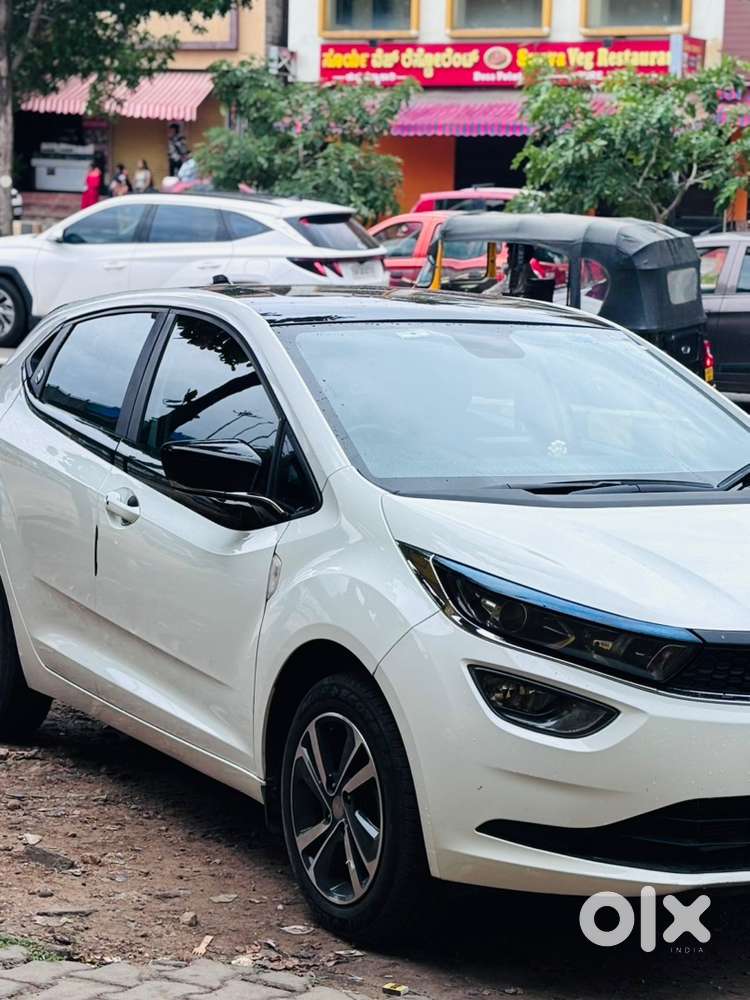 Tata Altroz 2023 Petrol Well Maintained