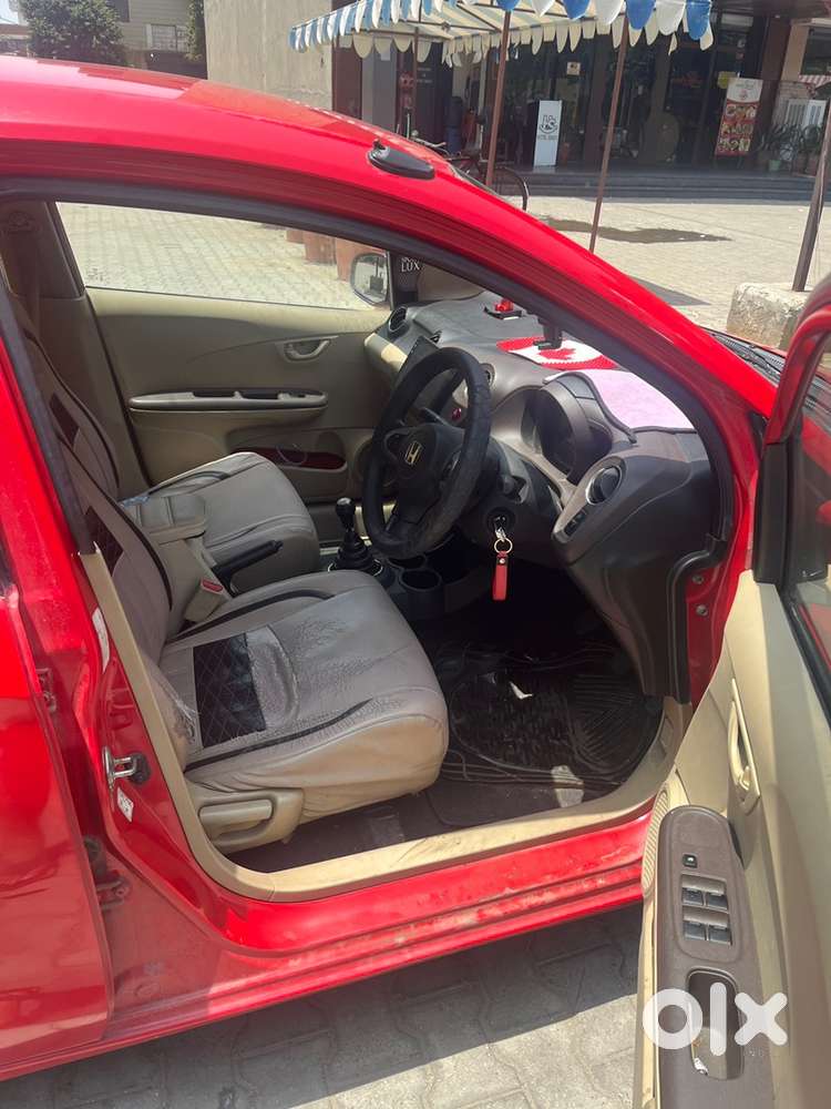 Honda Brio Mt Petrol, 2012 Model