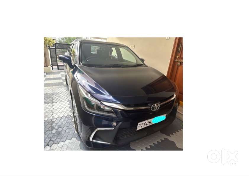 Toyota Glanza G Amt In Excellent Condition