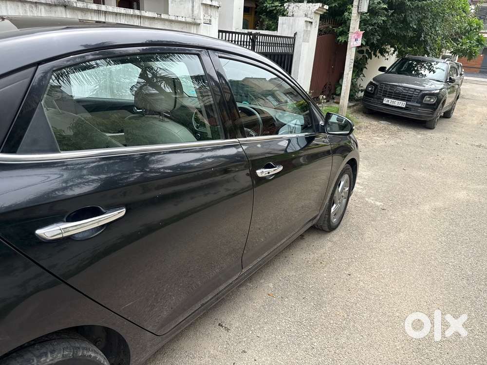 Hyundai Verna 2022 Diesel Well Maintained
