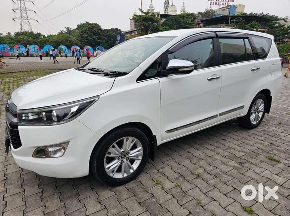 Toyota Innova Crysta Diesel 2016