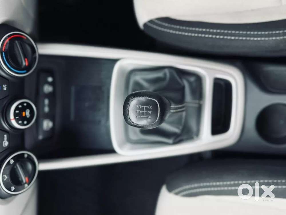 Hyundai Venue, 2025, Petrol