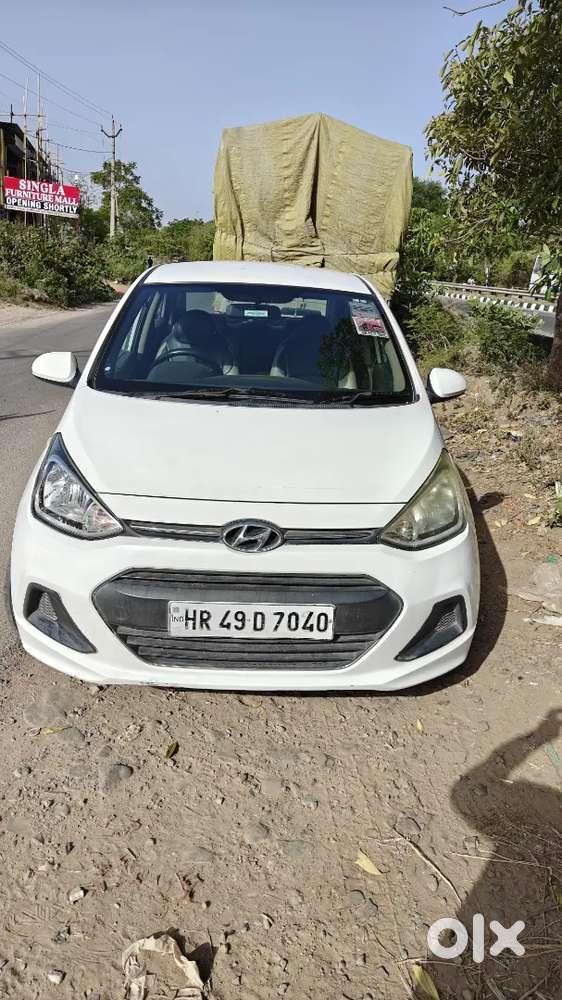 Hyundai Xcent Car
