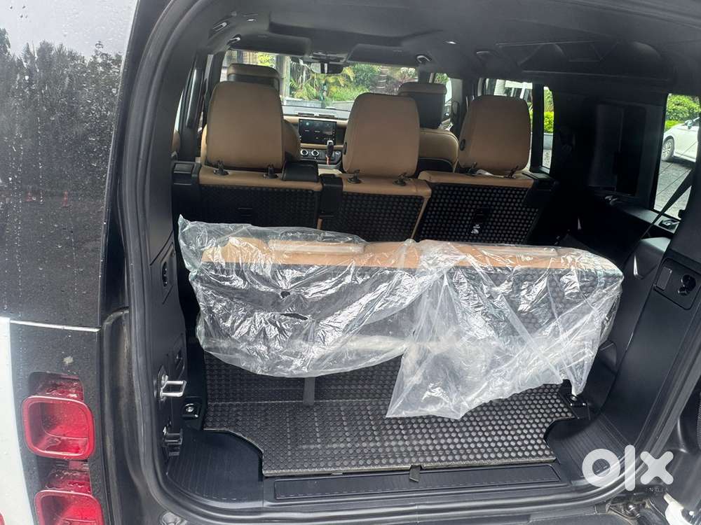 Land Rover Defender 2025 Automatic