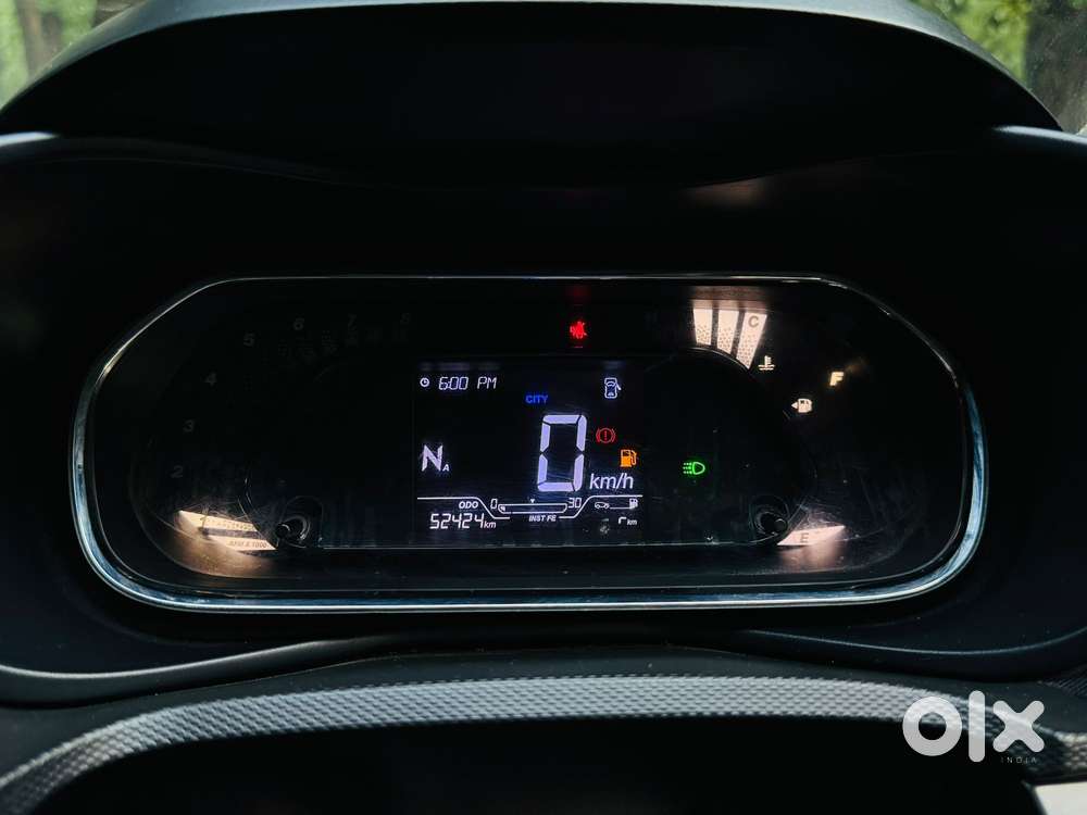 Tata Nexon 1.2 Revotron Xma Amt (s), 2022, Petrol