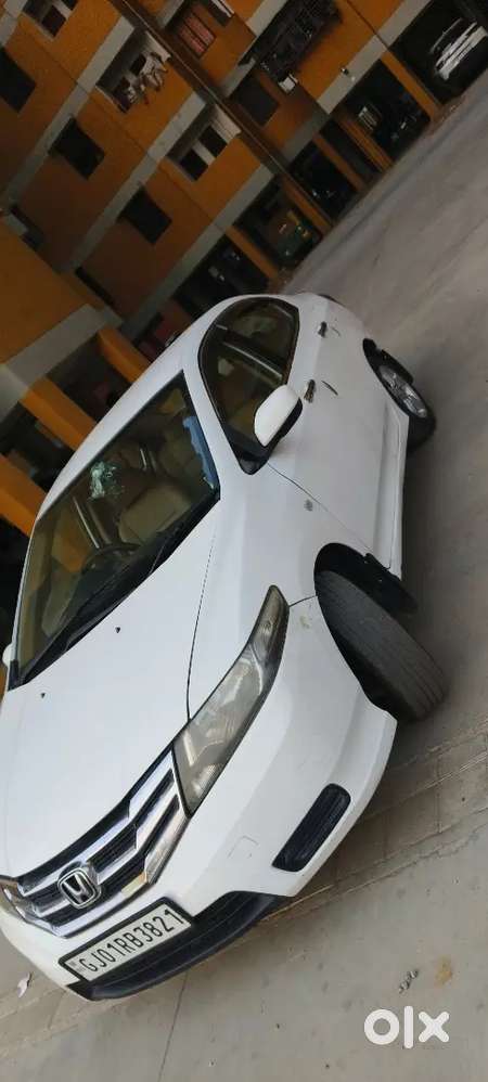 Honda City Petrol 2013 With Manual Transmission