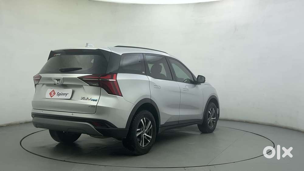 Mahindra Xuv700 2.0 Ax 5 Petrol At Str, 2022, Petrol