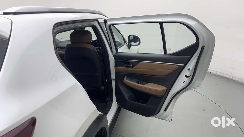 Honda Elevate Zx Cvt, 2024, Petrol