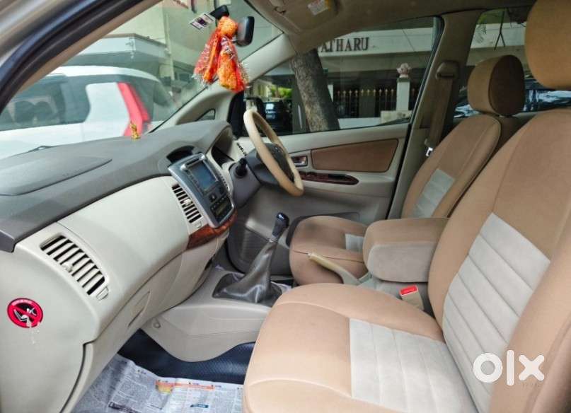 Toyota Innova 2.5 V 7 Str, 2012, Diesel