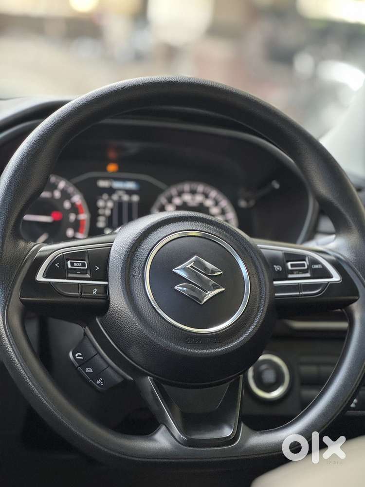 Maruti Suzuki Brezza 1.5 Zxi Cng Dual Tone, 2024, Cng & Hybrids