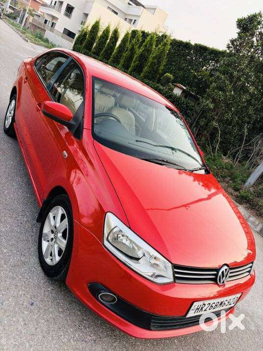 Volkswagen Vento 2010-2013 Petrol Highline, 2011, Petrol