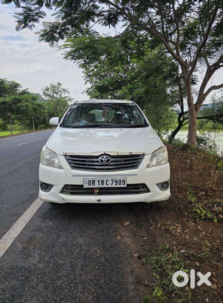 Toyota Innova 2.5 E 7 Str, 2012, Diesel