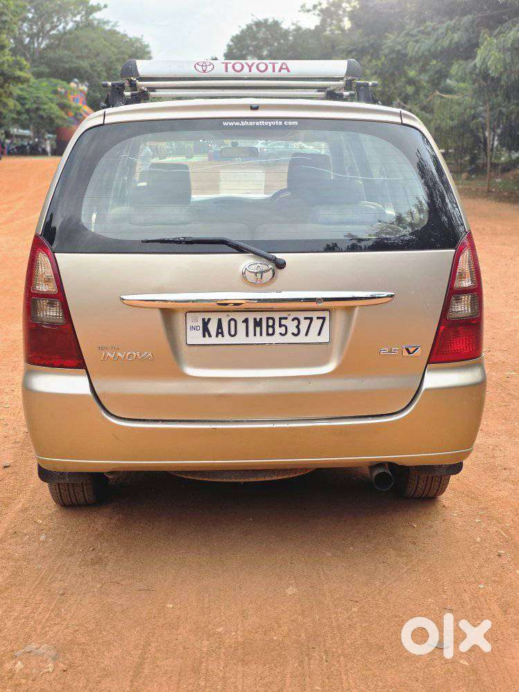 Toyota Innova 2.5 Vx 8 Str Bs-iii, 2006, Diesel