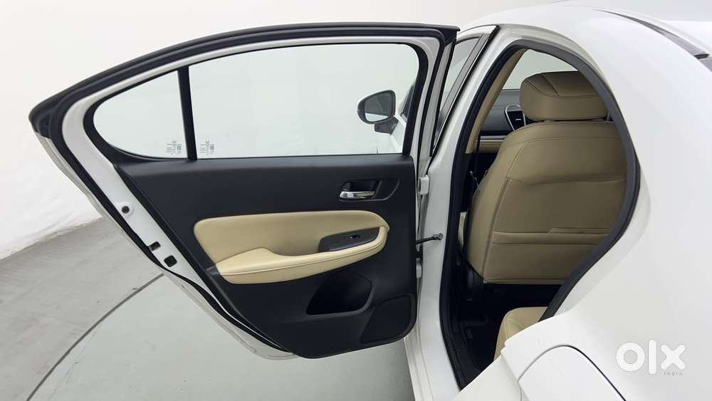 Honda City Zx Petrol Cvt, 2023, Petrol