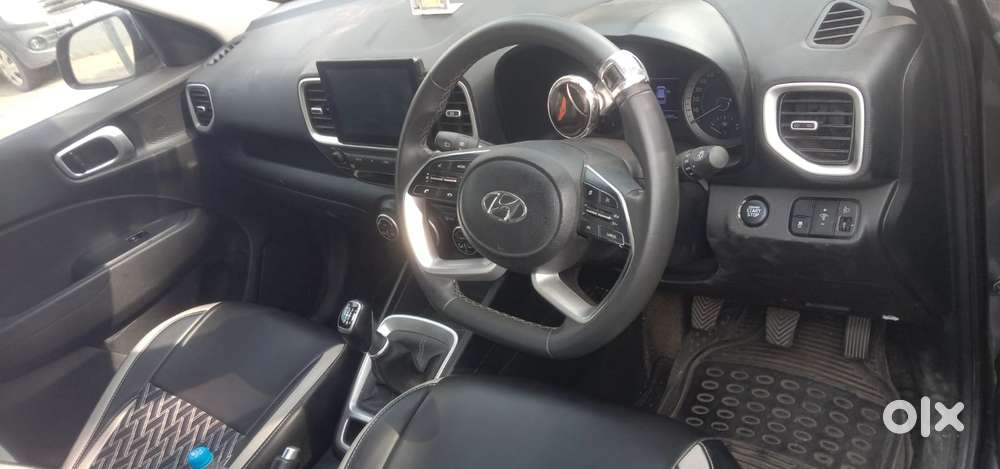 Hyundai Venue Sx (o) Mt 1.5 Diesel, 2022, Diesel