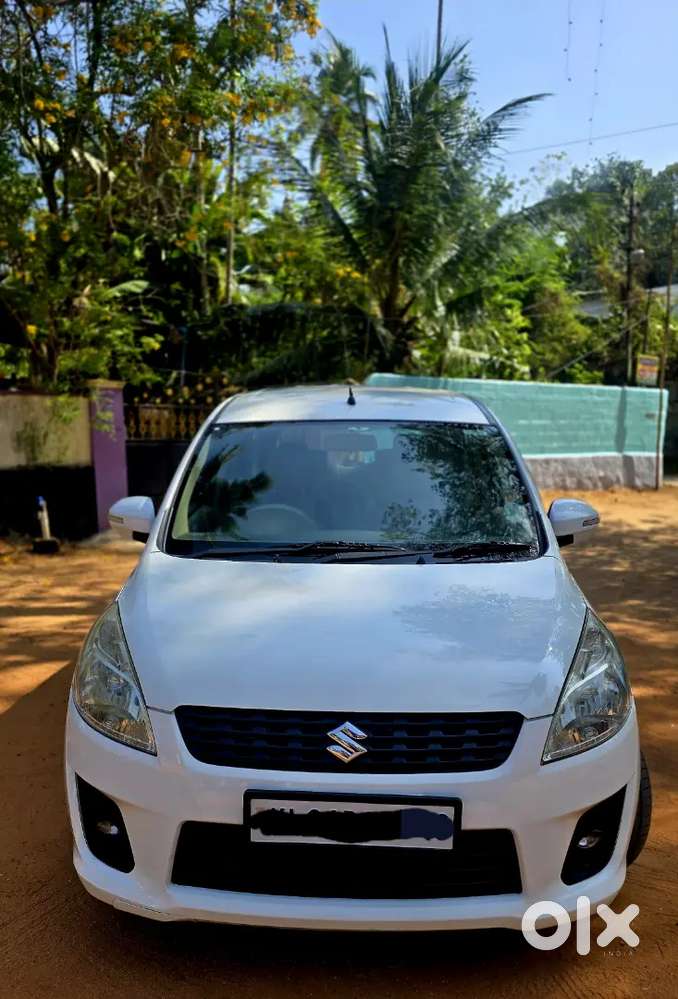 Maruti Suzuki Ertiga 2014 Diesel 98000 Km Driven