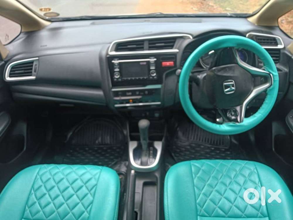 Honda Jazz V Cvt, 2015, Petrol