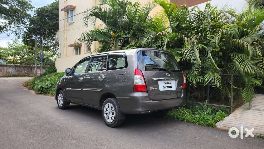 Toyota Innova 2.5 G4 Diesel 8-seater, 2011, Diesel