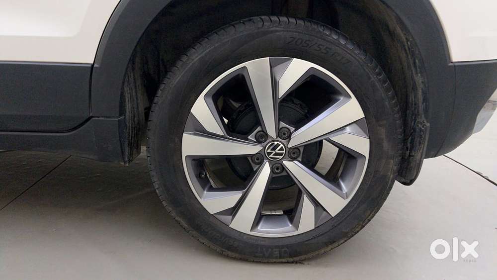Volkswagen Taigun Topline 1.0 Tsi At (electric Seats), 2023, Petrol