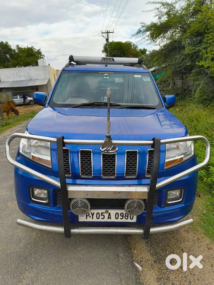 Mahindra Tuv 300 2016 Diesel Well Maintained